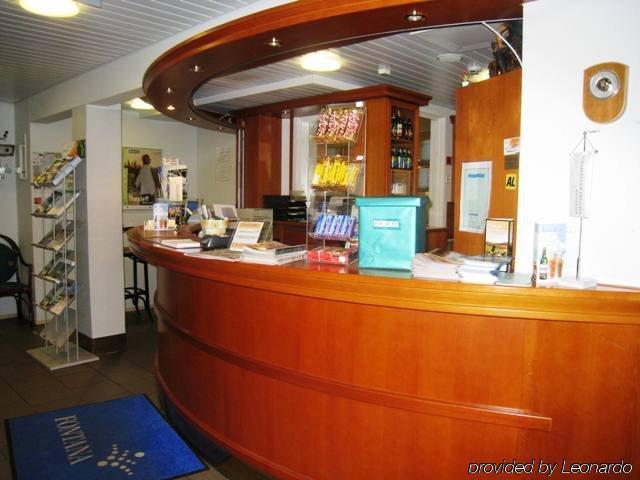 Hotel Pietari Kylliaeinen Савонлинна Интерьер фото